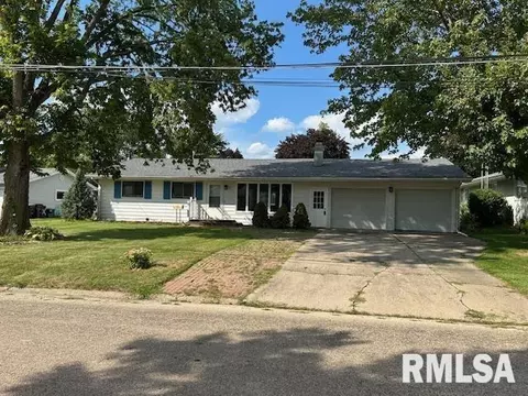 518 Barden St, Morrison, IL 61270