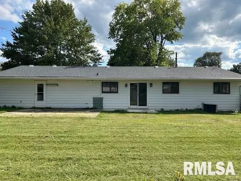 Exterior - 518 Barden St, Morrison, IL 61270 photo 2 of 2