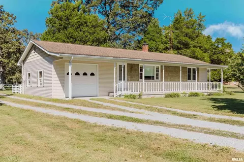 14655 Christmas Rd, Johnston City, IL 62951