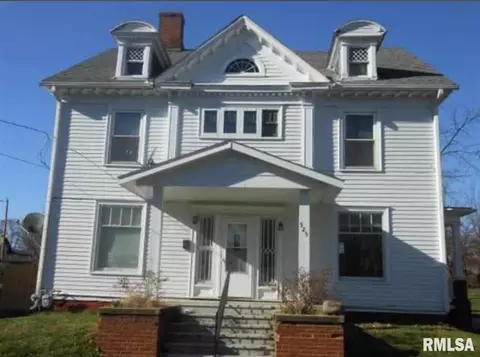 525 S Chestnut St, Kewanee, IL 61443