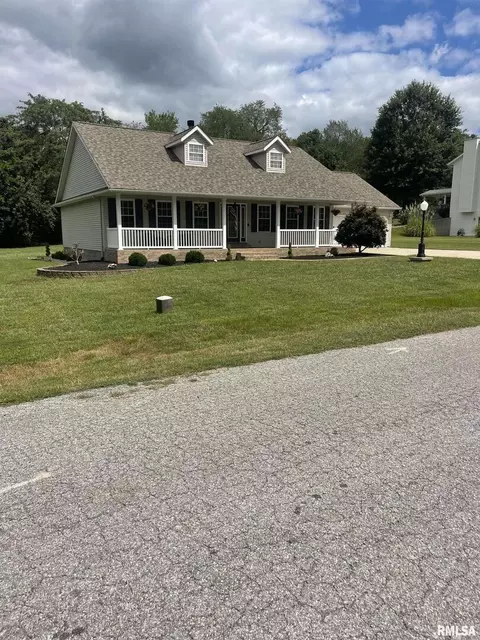 117 Jeremy Dr, Carterville, IL 62918