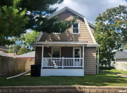 2419 Avenue Of The Cities Ave, Moline, IL 61265