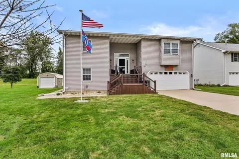 513 2nd Ave W, Andalusia, IL 61232