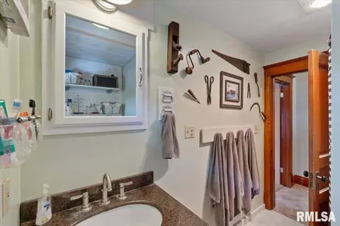 Bath - 623 E Park St, Geneseo, IL 61254 photo 3 of 3