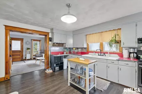 Kitchen - 623 E Park St, Geneseo, IL 61254 photo 2 of 3