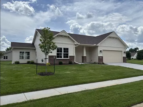 1266 33rd Avenue Cir, Silvis, IL 61282