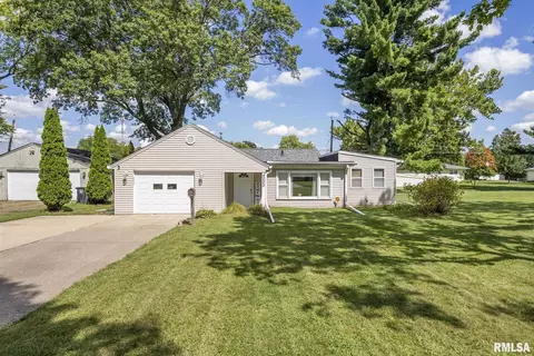 4223 18th Ave, Moline, IL 61265
