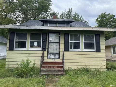 3136 9 12 St, Rock Island, IL 61201