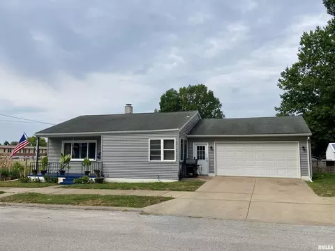 738 S 21st St, Quincy, IL 62301
