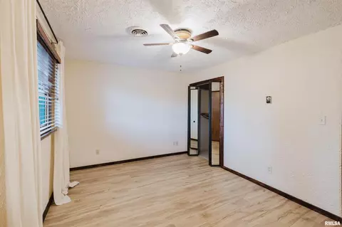109 Phillip Rd, Christopher, IL 62822 photo 16