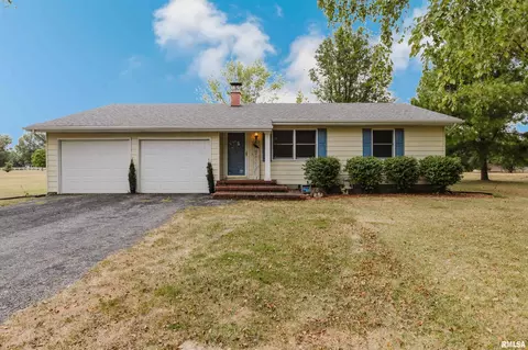 109 Phillip Rd, Christopher, IL 62822