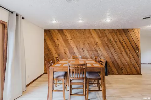 109 Phillip Rd, Christopher, IL 62822 photo 8