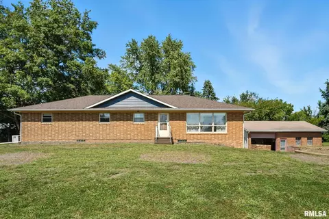 1370 120th Ave, Joy, IL 61260
