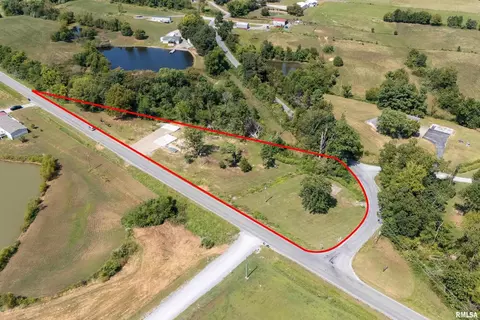7810 Tunnel Hill Rd, Goreville, IL 62939