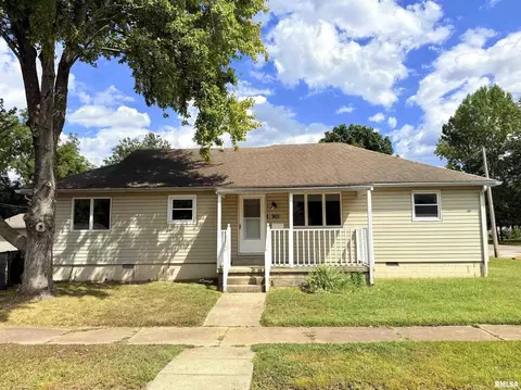 901 E Clark St, West Frankfort, IL 62896