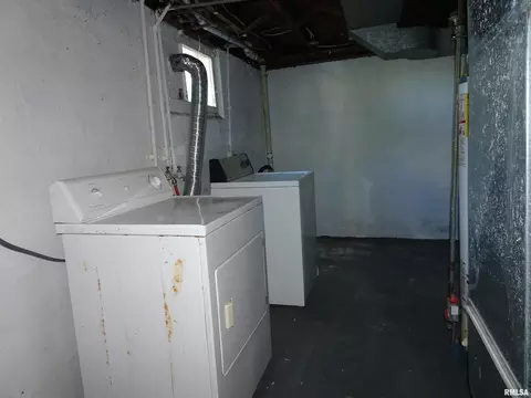 917 3rd St, Silvis, IL 61282 photo 11