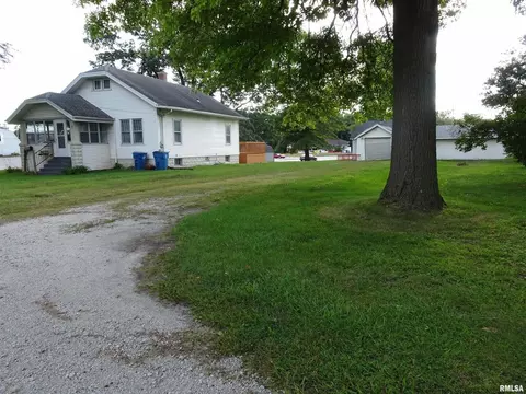 917 3rd St, Silvis, IL 61282 photo 2