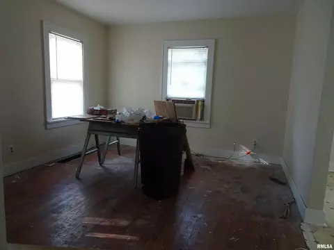 917 3rd St, Silvis, IL 61282 photo 18