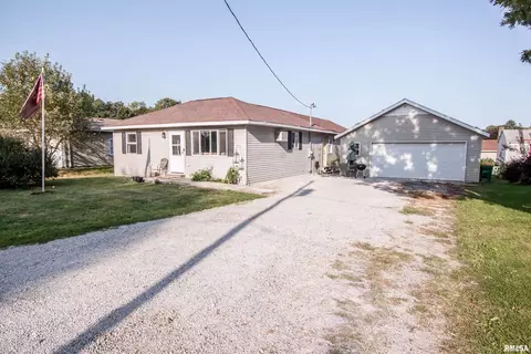 1804 15th St, Viola, IL 61486