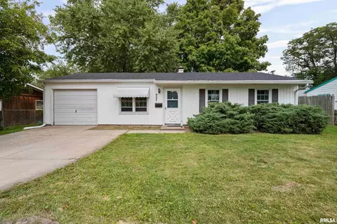 927 35th Ave, East Moline, IL 61244