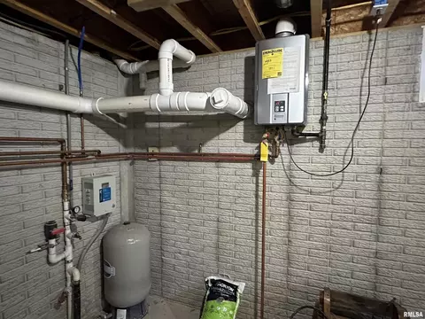 Other - 10525 Two Mile Rd, Thomson, IL 61285 photo 4 of 6