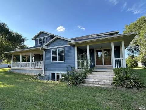 10525 Two Mile Rd, Thomson, IL 61285