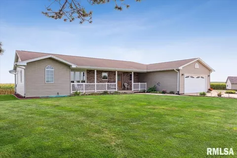 3983 120th St, Bryant, IA 52727