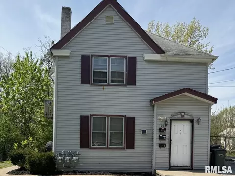 1012 Bridge Ave, Davenport, IA 52803