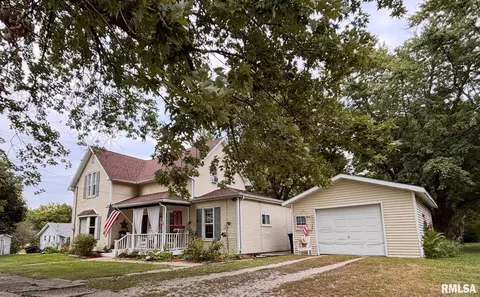 417 NE 2nd Ave, Galva, IL 61434