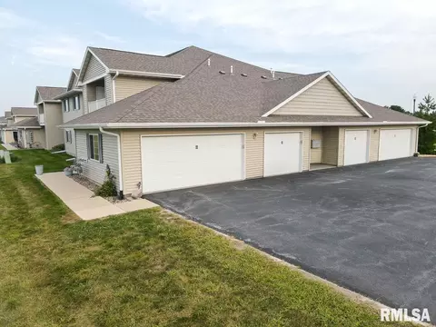 400 E Franklin St #202, Eldridge, IA 52748 photo 5
