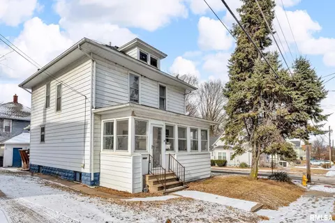 902 44th St, Rock Island, IL 61201