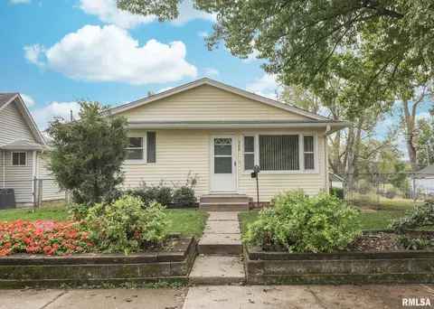 366 22nd St, East Moline, IL 61244