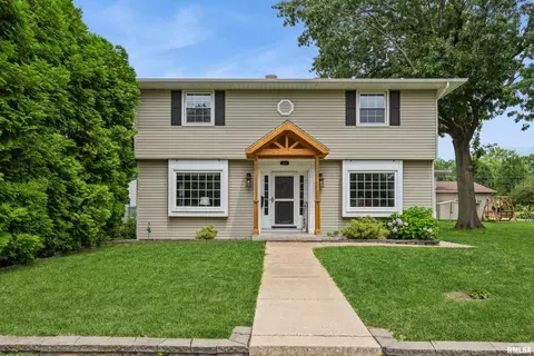 1313 30th Ave, Moline, IL 61265