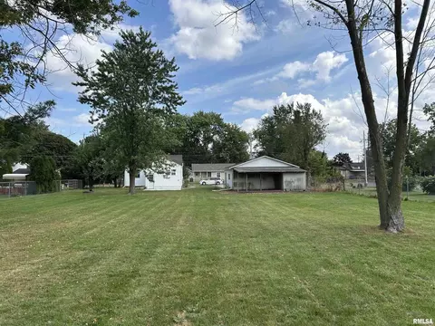 2201 43rd St, Moline, IL 61265 photo 10