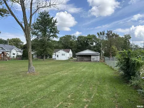 2201 43rd St, Moline, IL 61265 photo 11