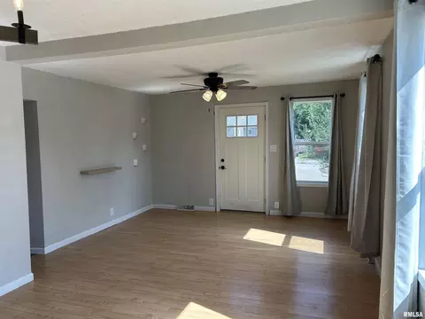 2201 43rd St, Moline, IL 61265 photo 16