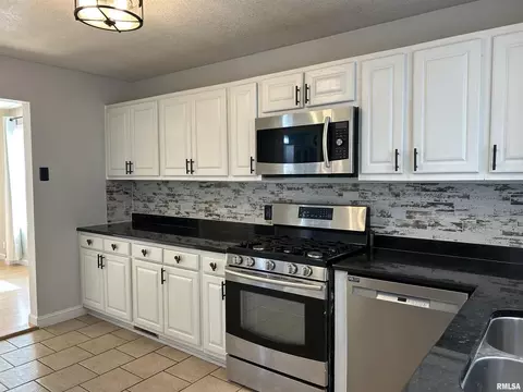 2201 43rd St, Moline, IL 61265 photo 20