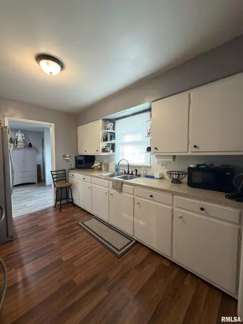 117 Marshall Pl, Carmi, IL 62821 photo 7