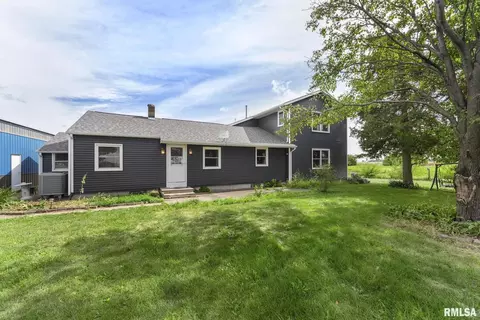 21669 235th Ave, Le Claire, IA 52753