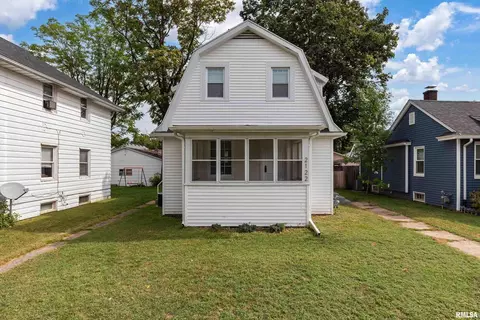 2122 6th Street Ct, East Moline, IL 61244