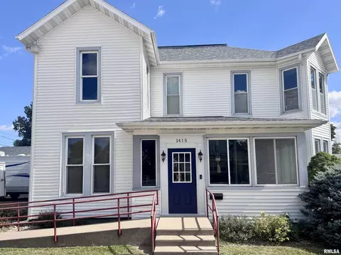 Exterior - 1415 4th St, Fulton, IL 61252 photo 1 of 10