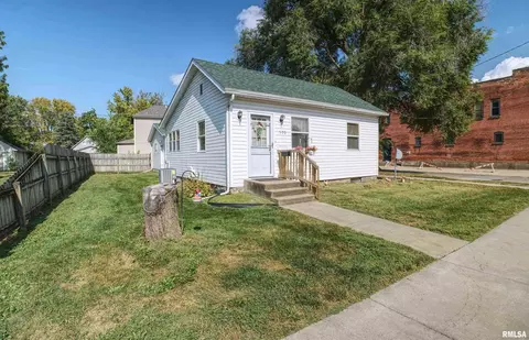 500 4th Ave N, Clinton, IA 52732