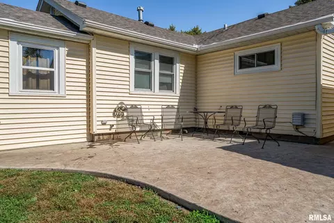 2317 46th St, Moline, IL 61265 photo 15