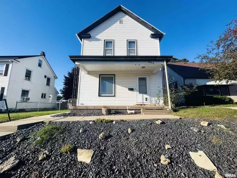 809 Goethe St, Dubuque, IA 52001