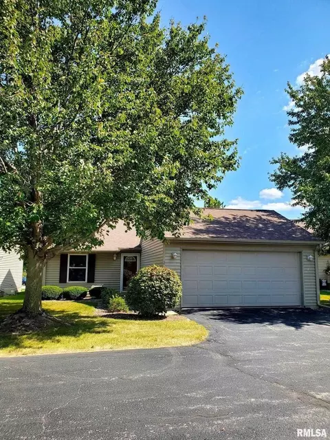 1202 Division St #2, Orion, IL 61273