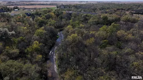 302 Silver Creek Rd, Dewitt, IA 52742 photo 13