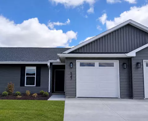 547 N 4th Ave, Eldridge, IA 52748