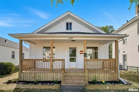 2707 Jackson Ave, Davenport, IA 52802