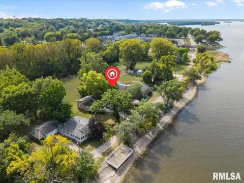 Other - 914 1st Ave, Hampton, IL 61256 photo 3 of 15