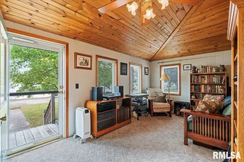 Other - 914 1st Ave, Hampton, IL 61256 photo 11 of 15